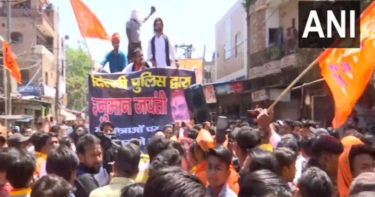 Hanuman Jayanti: Hindu Vahini holds 'Shobha Yatra' in Jahangirpuri amid tight security
